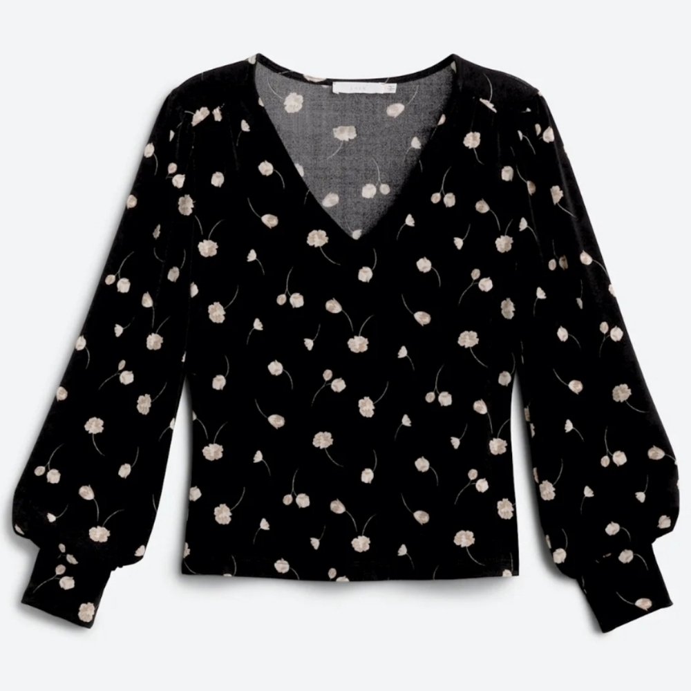 ⚘️V-neck Knit Top
